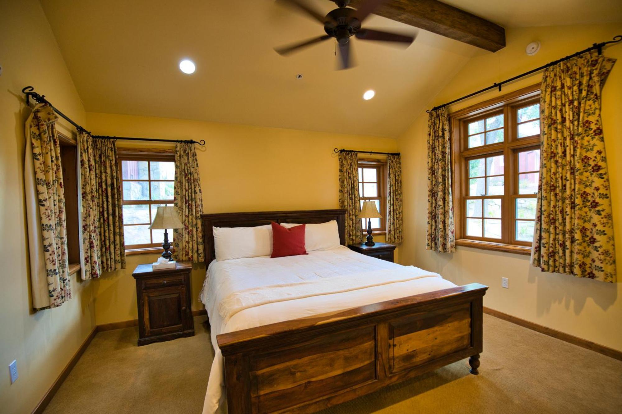 Circle Bar B Guest Ranch Hotel Capitan Exterior foto